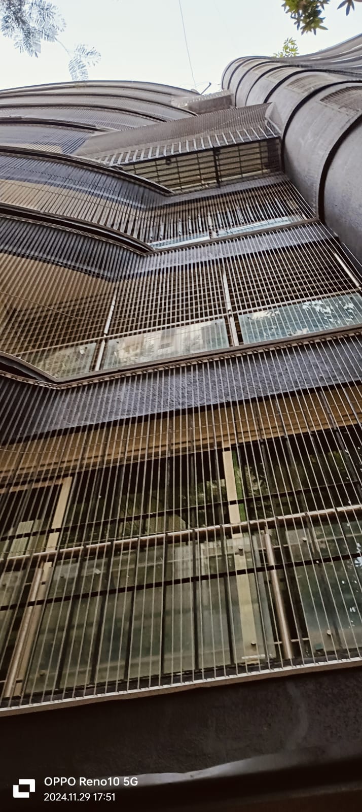 Invisible grill fitted on an apartment window